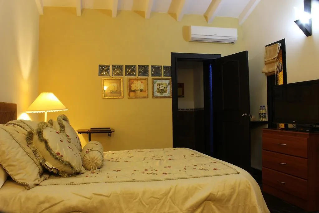 Casa Faroles Hotel Cali